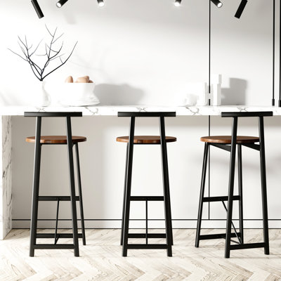 Tabourets de bar à hauteur de comptoir 3, noir et brun noyer. Base en métal avec une capacité de poids de 220 lb. Sièges ergonomiques. Style moderne pour la cuisine, espace. Assemblage par 3 utilisateurs, structure. Look minimaliste.