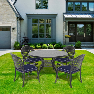Ensemble de 5 meubles de patio en aluminium coulé avec cadre noir et coussins de siège bleus