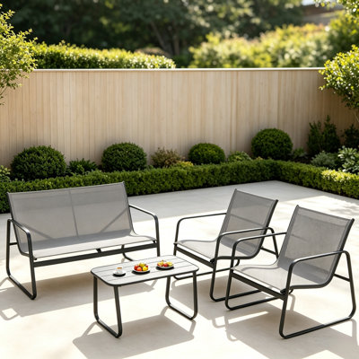 Ensemble de conversation extérieur 4 pièces, mobilier de jardin en textilène avec structure en métal, comprenant une causeuse, deux fauteuils et une table d'appoint. Ensemble de sièges respirant et résistant aux intempéries, idéal pour terrasse, balcon ou jardin. Gris.