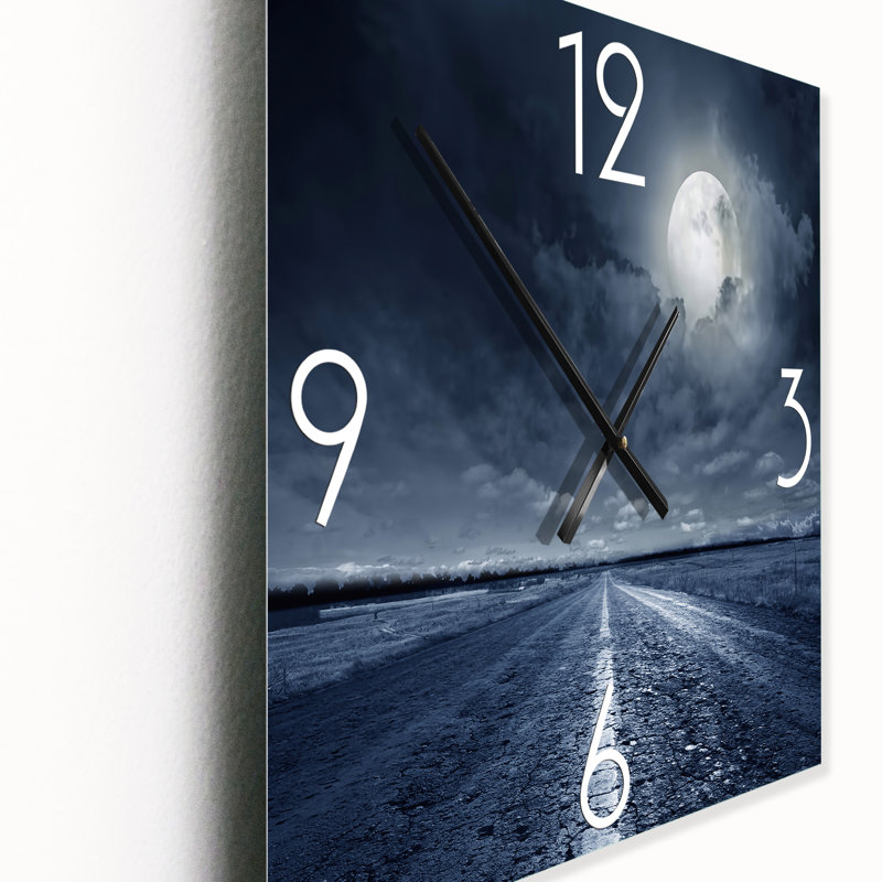 Horloge murale Asphalt Road Under Cloudy Full Moon I, Petit