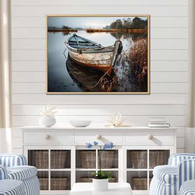 «Coastal Boat Charm In Autumn» - art mural bateau côtier
