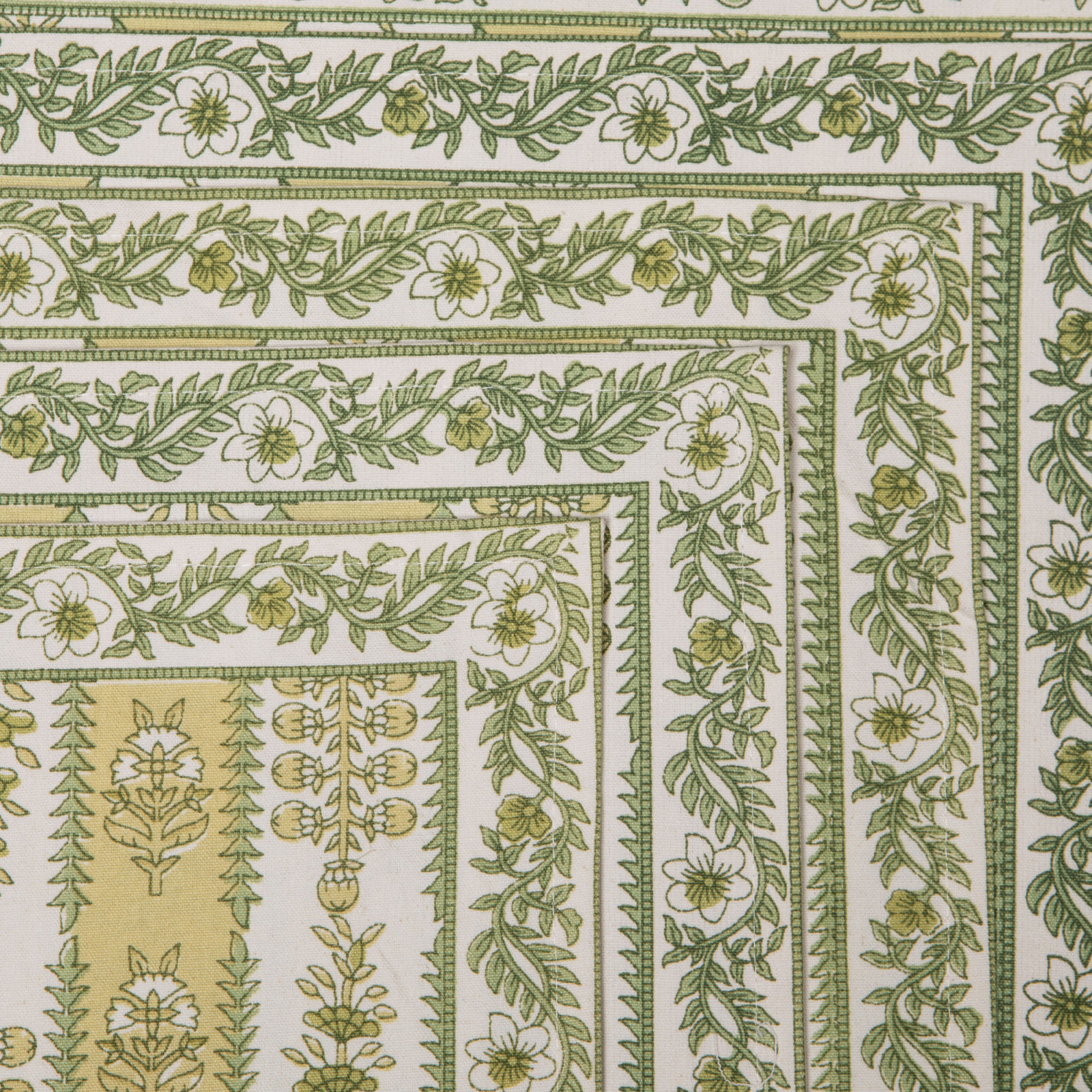 Charlemont Placemat 15" x 18", Pistache