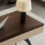 Bureau de style italien avec lumière luxueuse-124891168