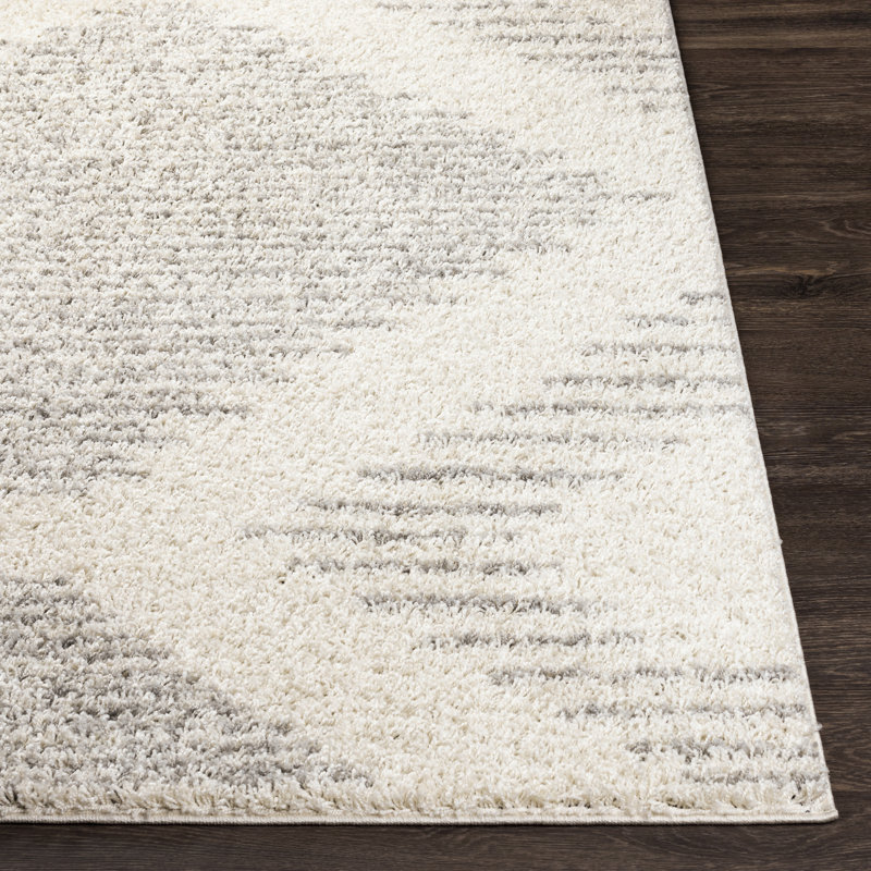 Finnigan Southwestern Indoor Rug, Rectangle 5'2" x 7'