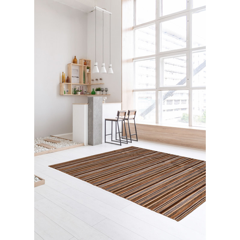 Tapisserie brune Farrington kilim 4 pi 11 po x 7 pi 9 po