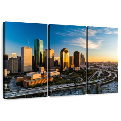 Nicci Houston Skyline At Sunset