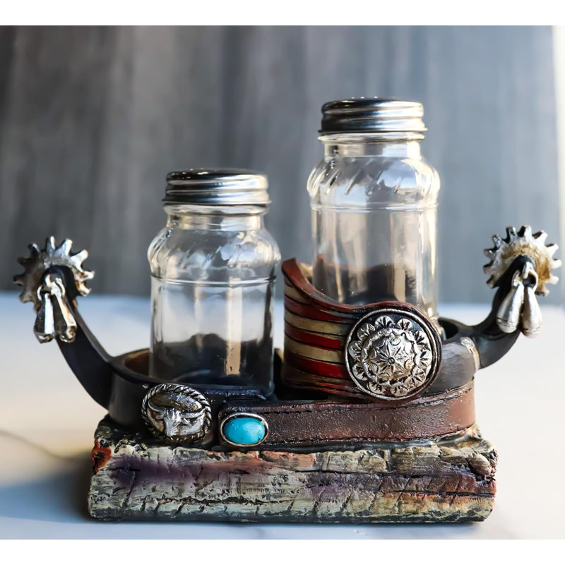 Javitri Salt & Pepper Shaker