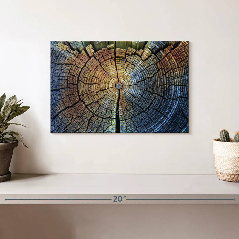 Harnek Tree Trunk Pattern