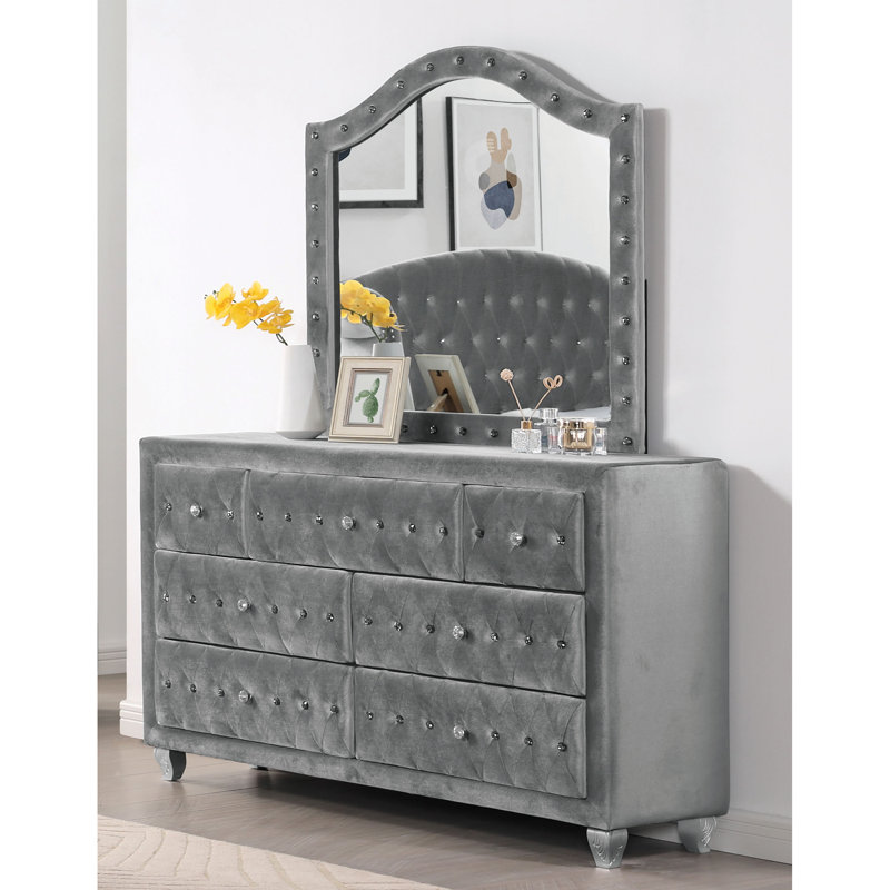 Waldschmidt 58.5'' W 7 - Drawer Dresser, Gray