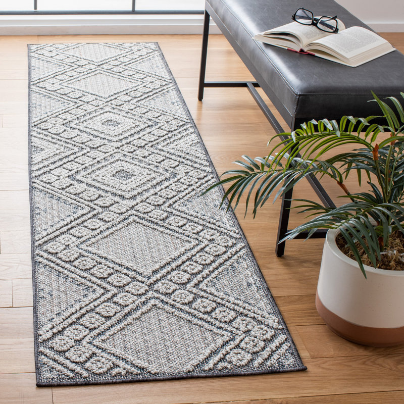 Serpa 800 Performance Geometric Indoor/Outdoor Area Rug, Runner 2'2" x 8'