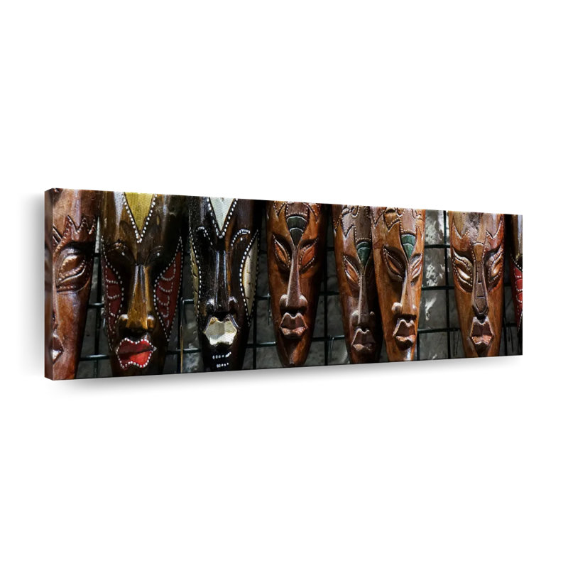 «Carved African Masks», reproduction sur toile, H 8 po x l 24 po x P 1 po