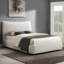 Lit plateforme double recouvert de chenille beige