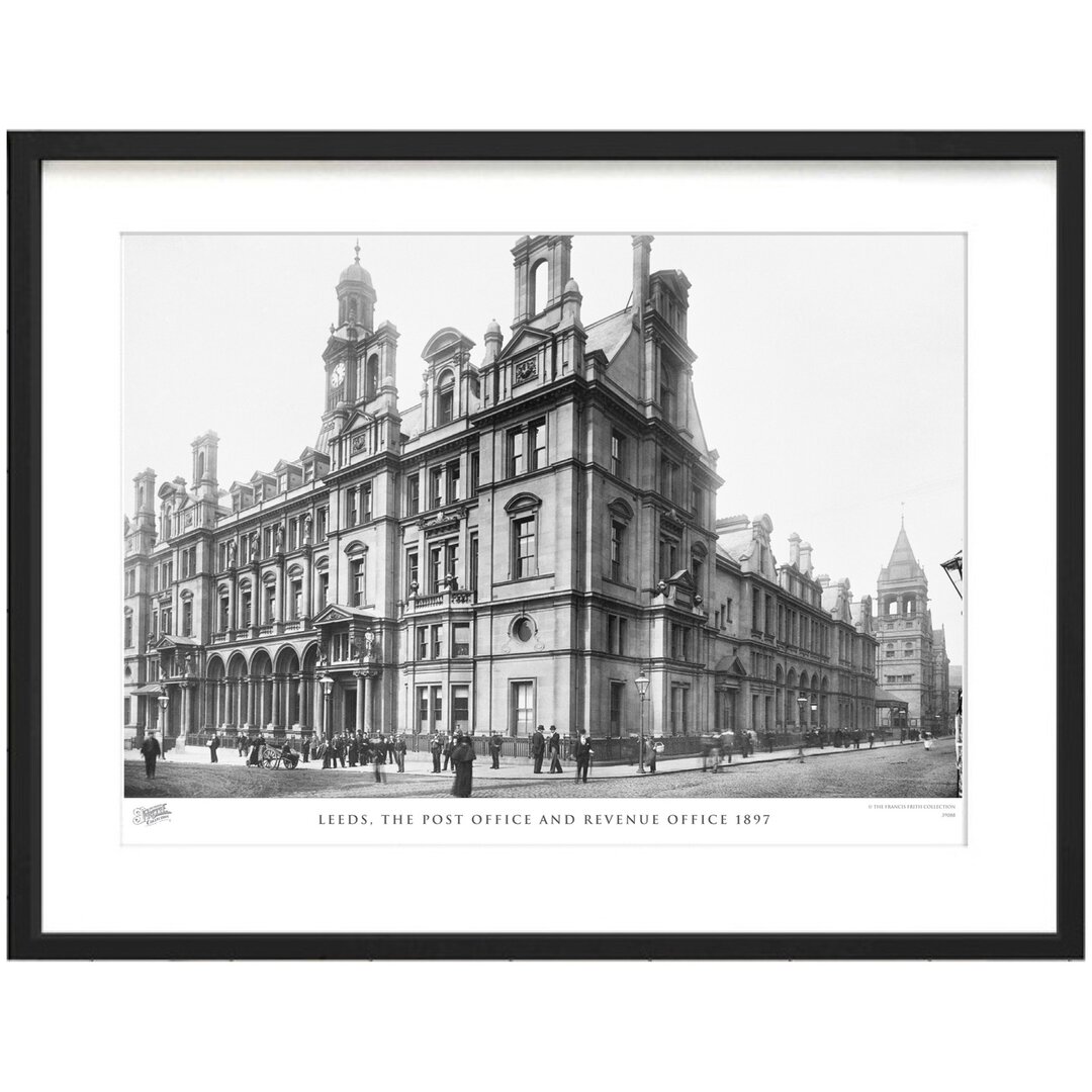 Gerahmtes Papierbild - Fotografie „Leeds, the Post Office and Revenue Office 1897”