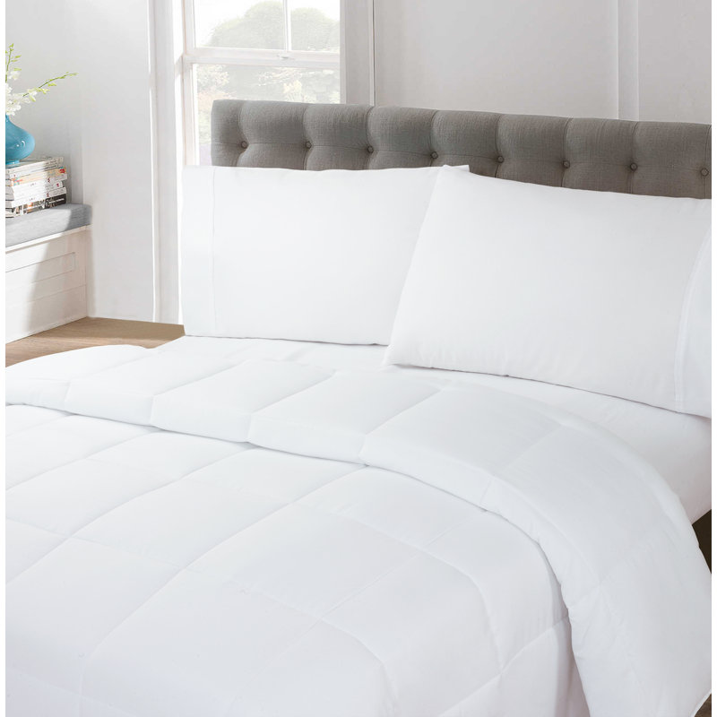 All Season Lightweight Down Alternative Comforter, Full / Double