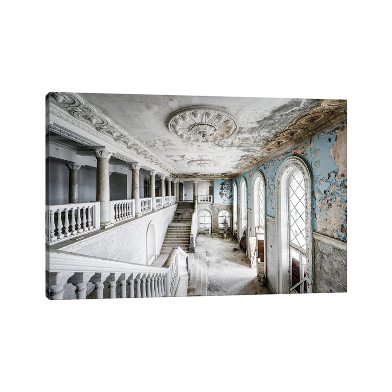 Gostinitsa by Simon Yeung - Gallery-Wrapped Canvas Giclée on Canvas, 20.32 cm H x 30.48 cm W, Canvas