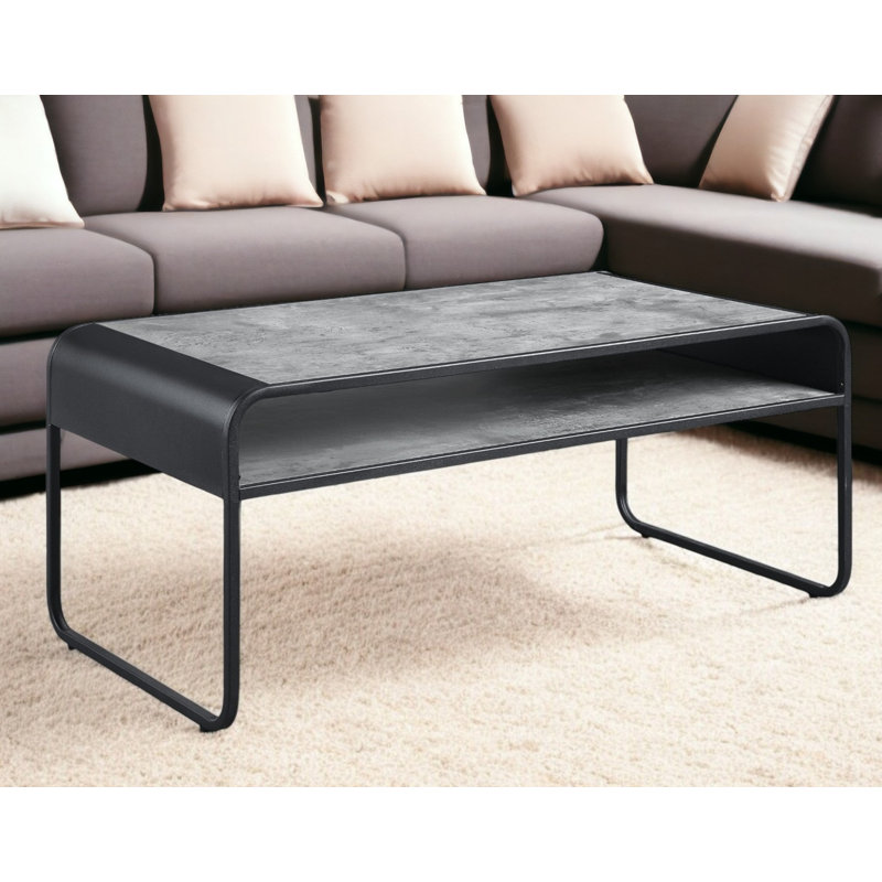 Table basse 42 "en béton et métal gris avec tablette