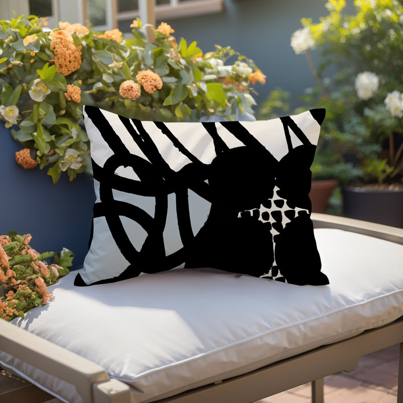 Coussin rectangulaire intérieur / extérieur Aloe, Gris / noir / blanc cassé, H 14 po x l 20 po