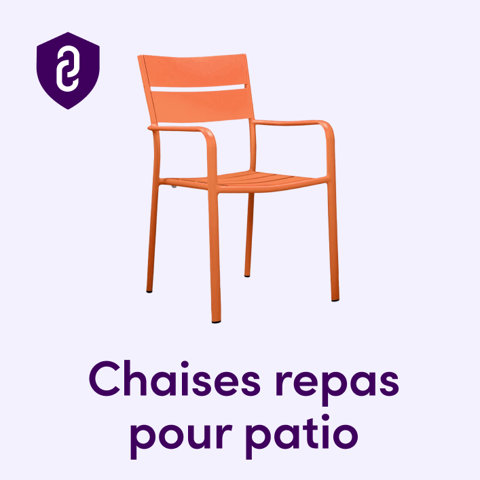 Chaise de salle à manger pour patio de couleur orange.