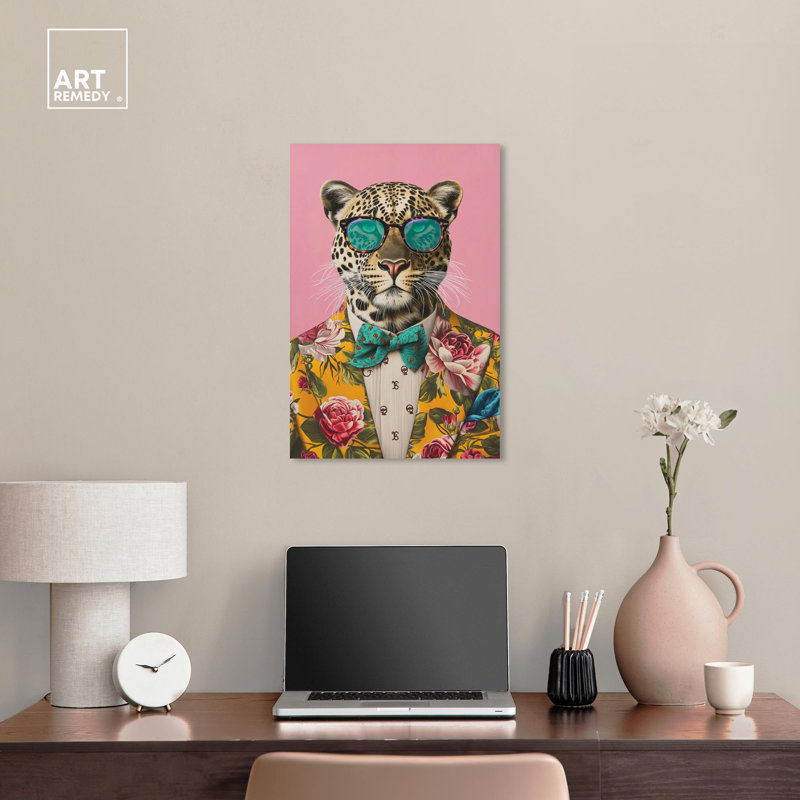 Art raffiné Roar I, toile rose pop, Toile tendue, H 24 po x l 16 po