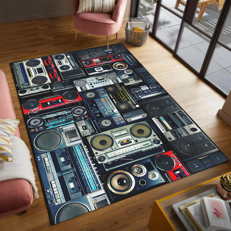 Tapis décoratif fin non tissé à motif floral et géométrique complexe pour une utilisation intérieure dans des couleurs vives