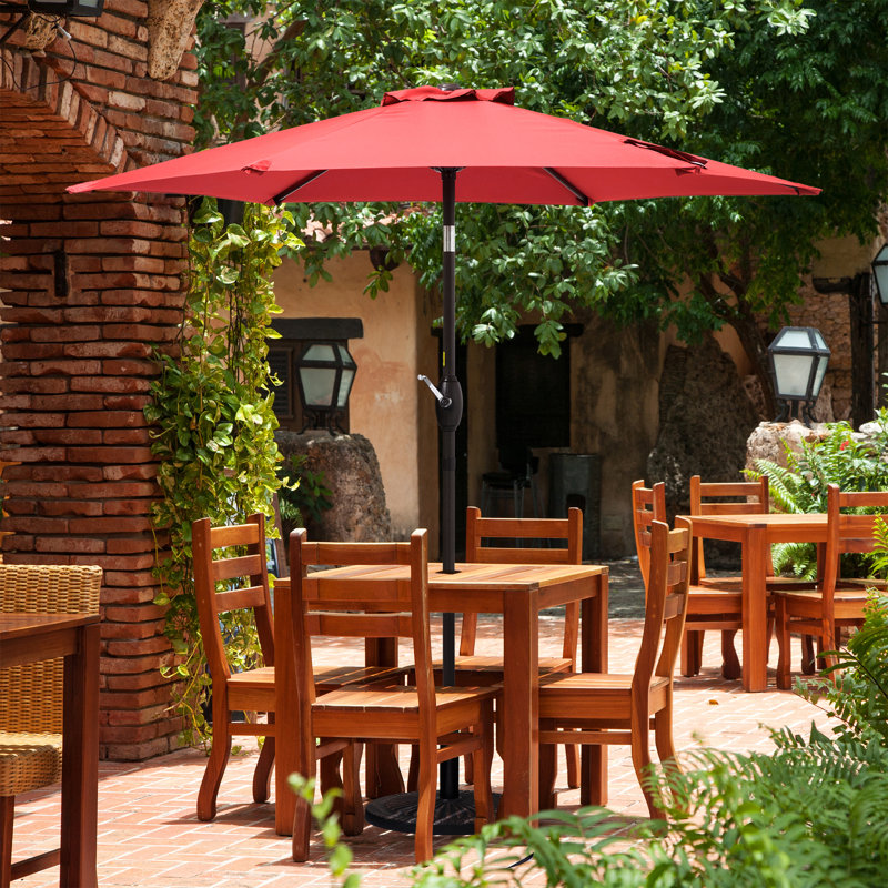 Parasol Sawyer, Rouge piment, H 92,9 po x l 90 po x P 90 po
