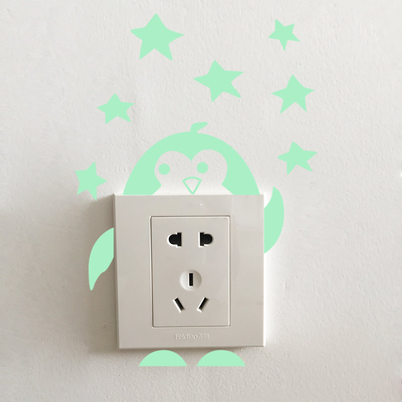 Décalcomanie murale lumineuse pingouin