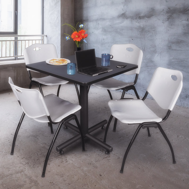 Table de salle de repos carrée Nicklo, chaises empilables 4 M, gris, 29" H x 30" L x 30" D, Gris