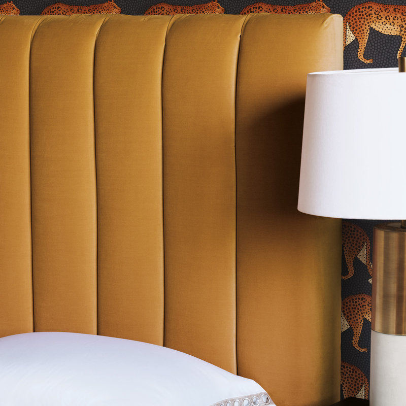 Kyler Velvet Bed, Gold, King