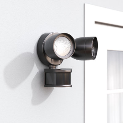 Jake-Daniel 2 - Head LED Hardwired Dusk to Dawn Outdoor Security Flood Light with Motion Sensor