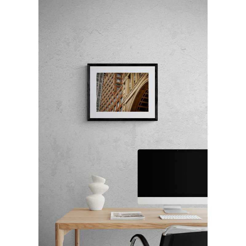 «Boston Architecture» par Alan Scherer - photographie, H 17,25 po x l 21,25 po, Papier avec cadre noir