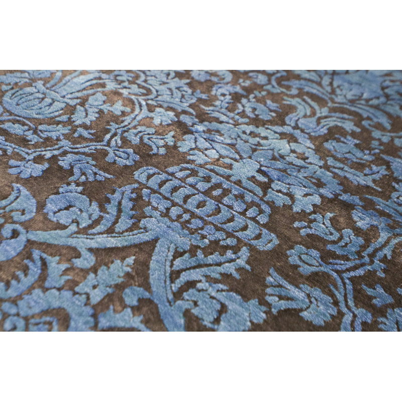 Damask Area Rug in Blue