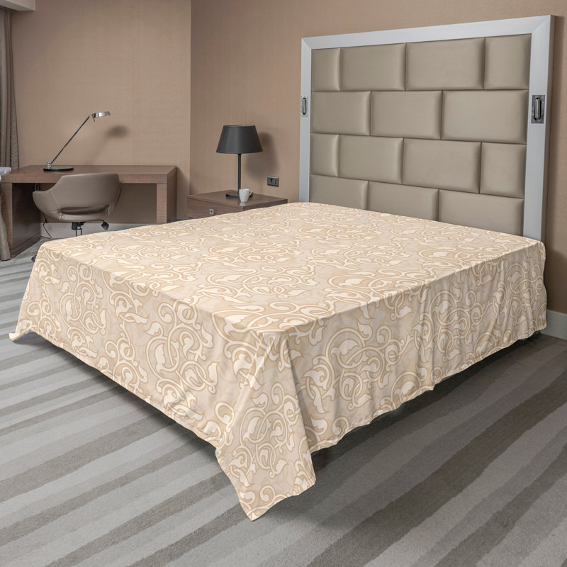 Ambesonne Nature Top Flat Sheet Glisten Fish Sunlight King Blue Purple White, Beige / motif floral 2
