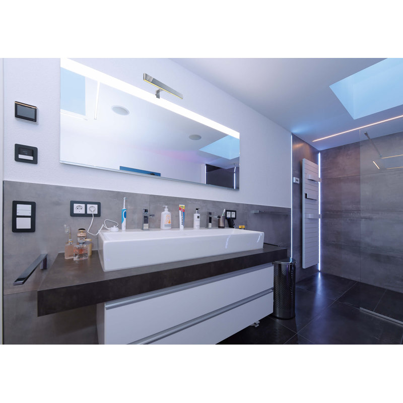Line 66 - Light LED Bath Bar