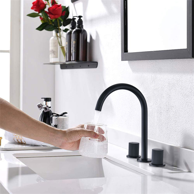 Robinet de salle de bain espacé à deux poignées 8 pouces, Noir mat