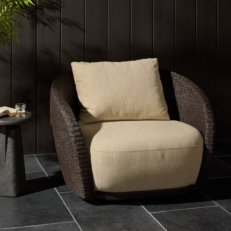Cyra Outdoor Swivel Lounge Chair