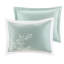 Édredon simple en coton avec bordure coussinée et coussins de lit-129946349