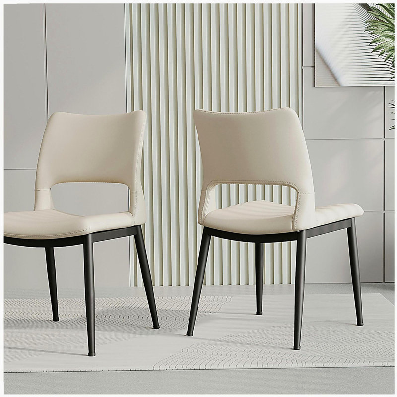 Ensemble de 2 chaises de salle à manger modernes et minimalistes en similicuir blanc, avec un dossier confortable, un support de pieds en métal, convenant aux restaurants, cuisines et bureaux.