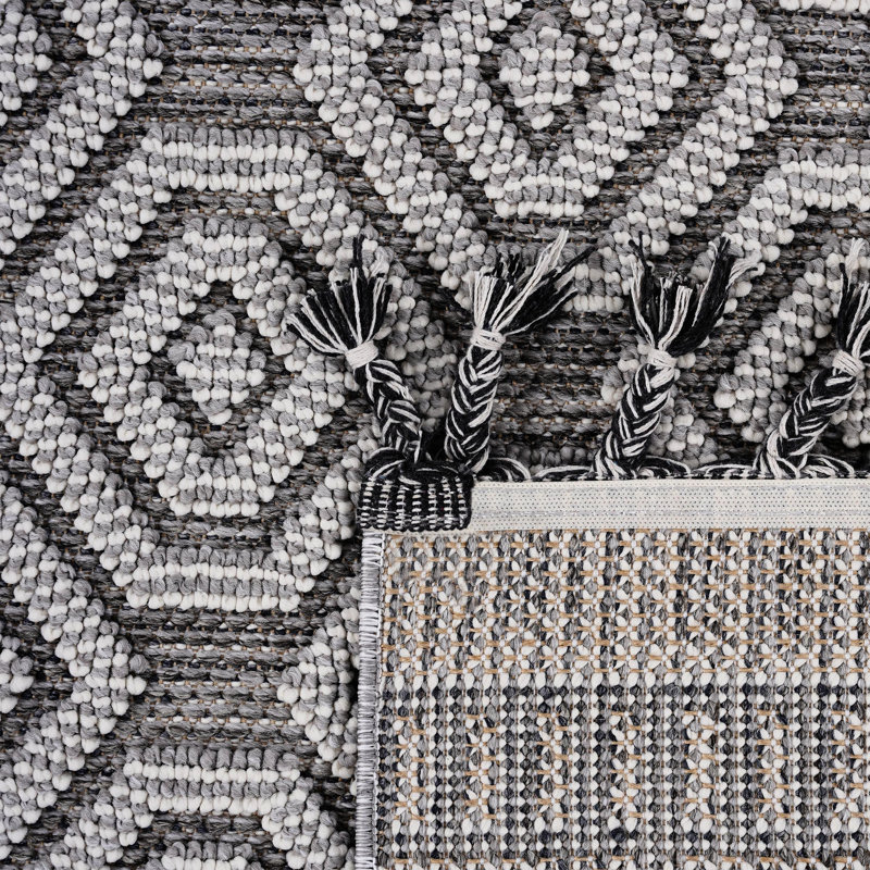 Loom & Grey/white Geometric 4x6 Area Rug - Fashionable For Anywhere, Stain , No Shedding, And Pet Secure, Medium Pile, , Easy Maintenance Process Indoor/outdoor Extension, Non-shedding, Pet-,