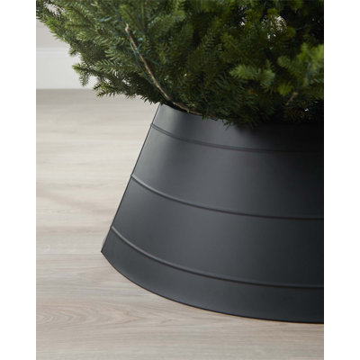 Metal Tree Collar