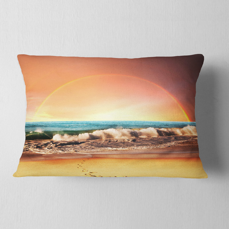 Coussin majestueux arc-en-ciel au bord de la mer - imprimé paysage