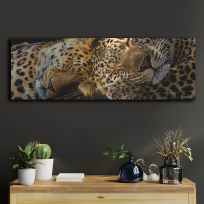 "Two Sleepers Cheetahs" par Murray Henderson, art sur métal