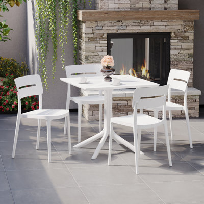 4-Person Outdoor Square Dining Set