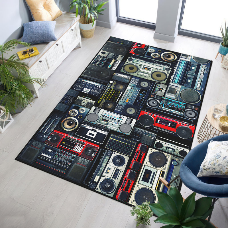 Decorative Thin Non-Woven Rug with Intricate Floral and Geometric Design for Indoor Use in Vibrant Colors