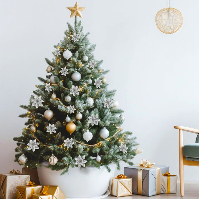 Ornement en forme de fête sans motif The Holiday Aisle®, Argent argent