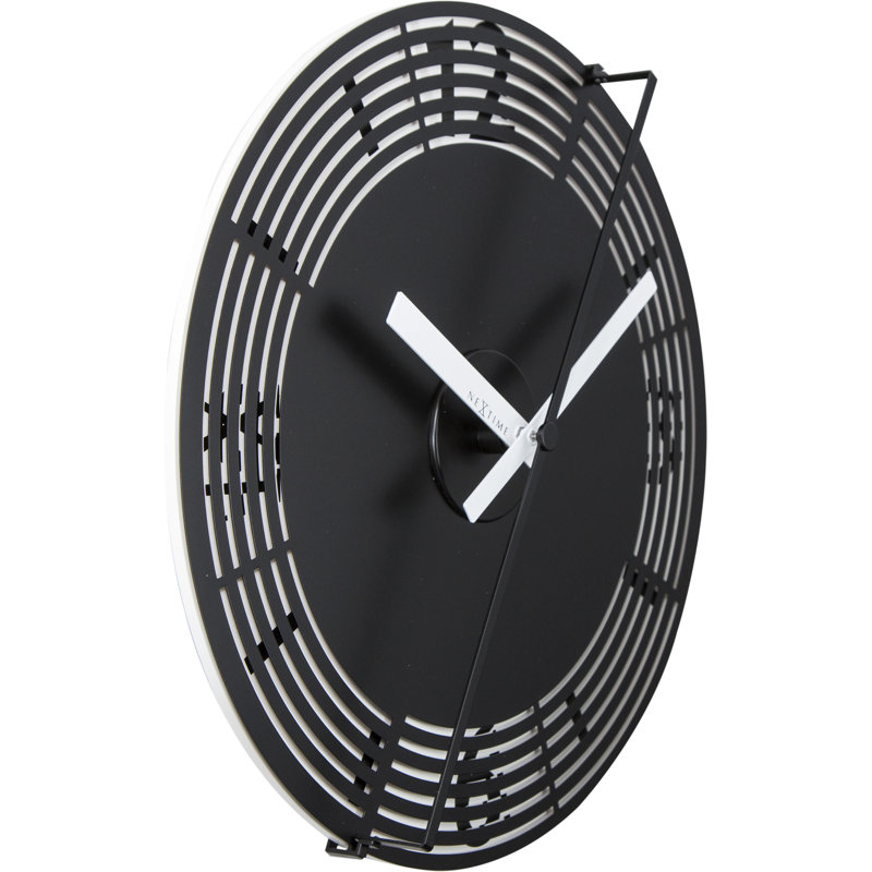 Leia Metal Wall Clock