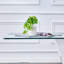 Ensemble de table de salle à manger en verre trempé transparent Subtle Luxury - 71 po x 35,4 po avec 8 chaises de style crème avec dossier à lignes verticales, parfait pour créer une atmosphère chaleureuse et invitante