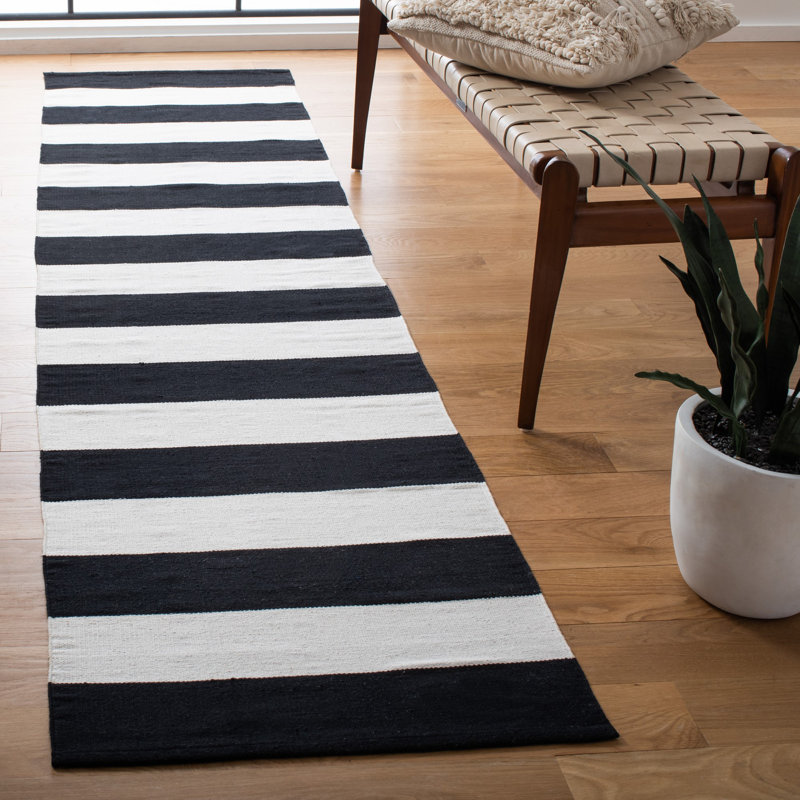 Tapis rayé noir / ivoire en coton tissé à la main Brookvale, Tapis de couloir 2 pi 3 po x 7 pi