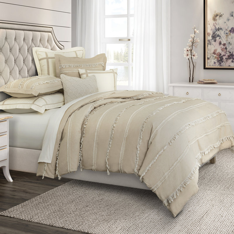 Country Lane Duvet Set - Toast, Queen Duvet Cover + 4 Shams + 2 Pillows