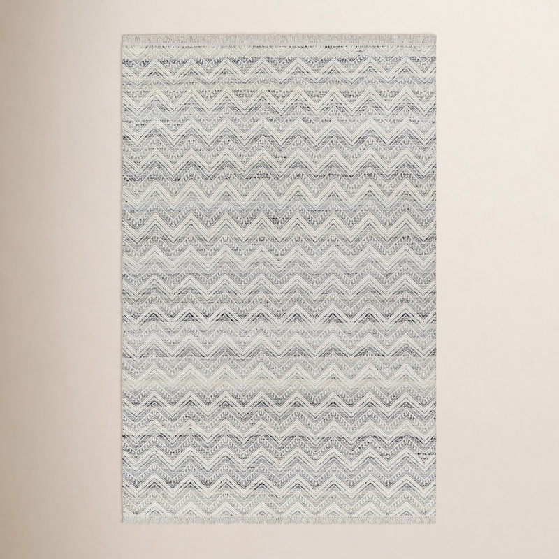 Bradson Rectangle Wool Area Rug, Rectangle 2' x 3'