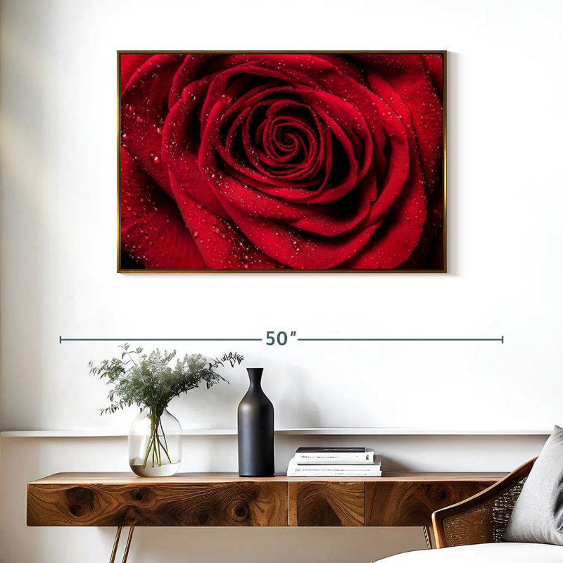 Rosée rouge veloutée, Cadre flottant doré, 37 po x 25 po